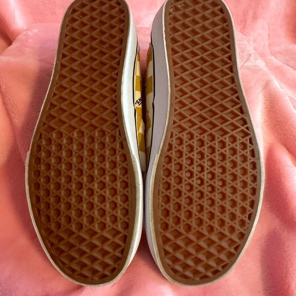 Vans - Picture 3 of 3